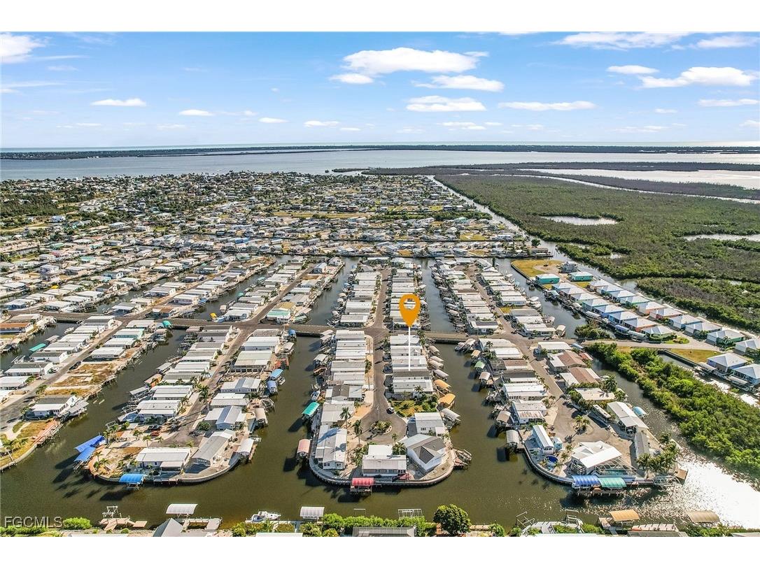 3089 Skipper Lane Saint James City FL 33956 2025012576 image36