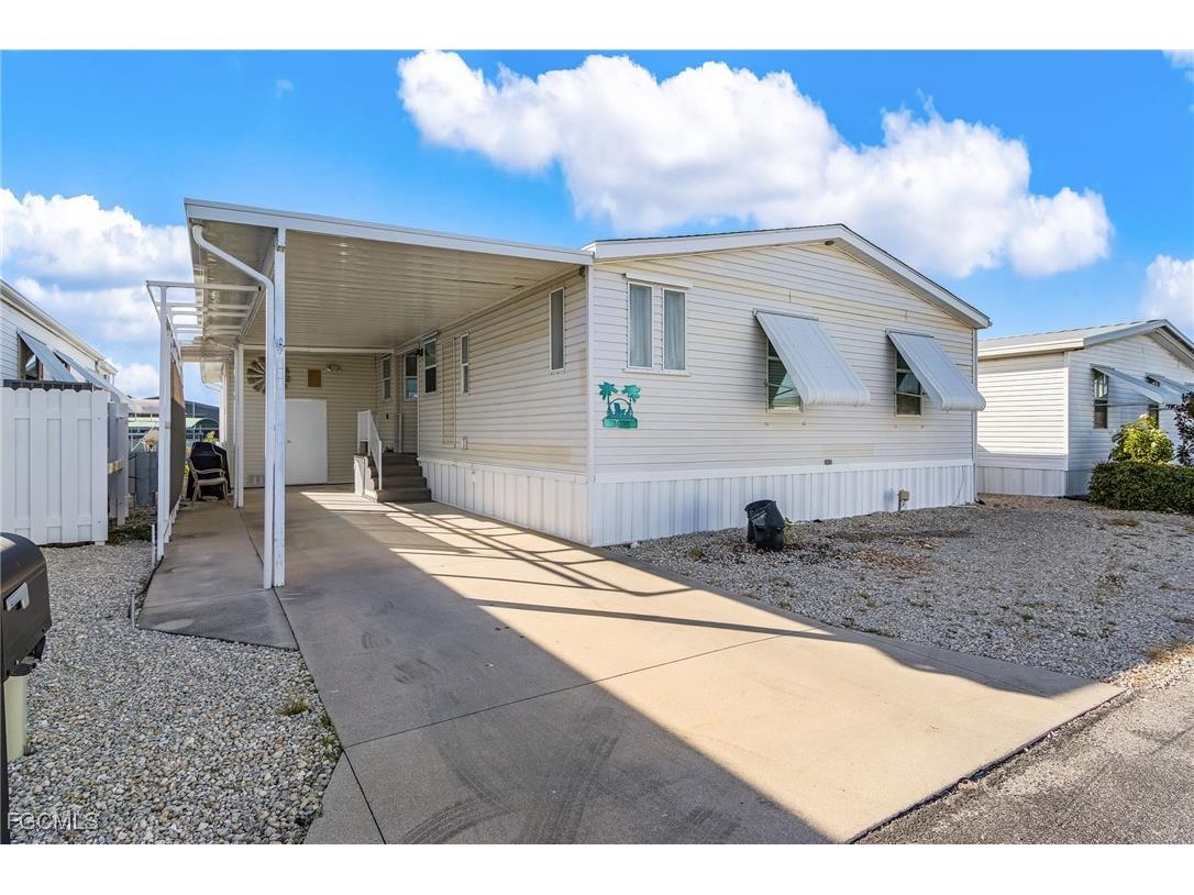 3089 Skipper Lane Saint James City FL 33956 2025012576 image6