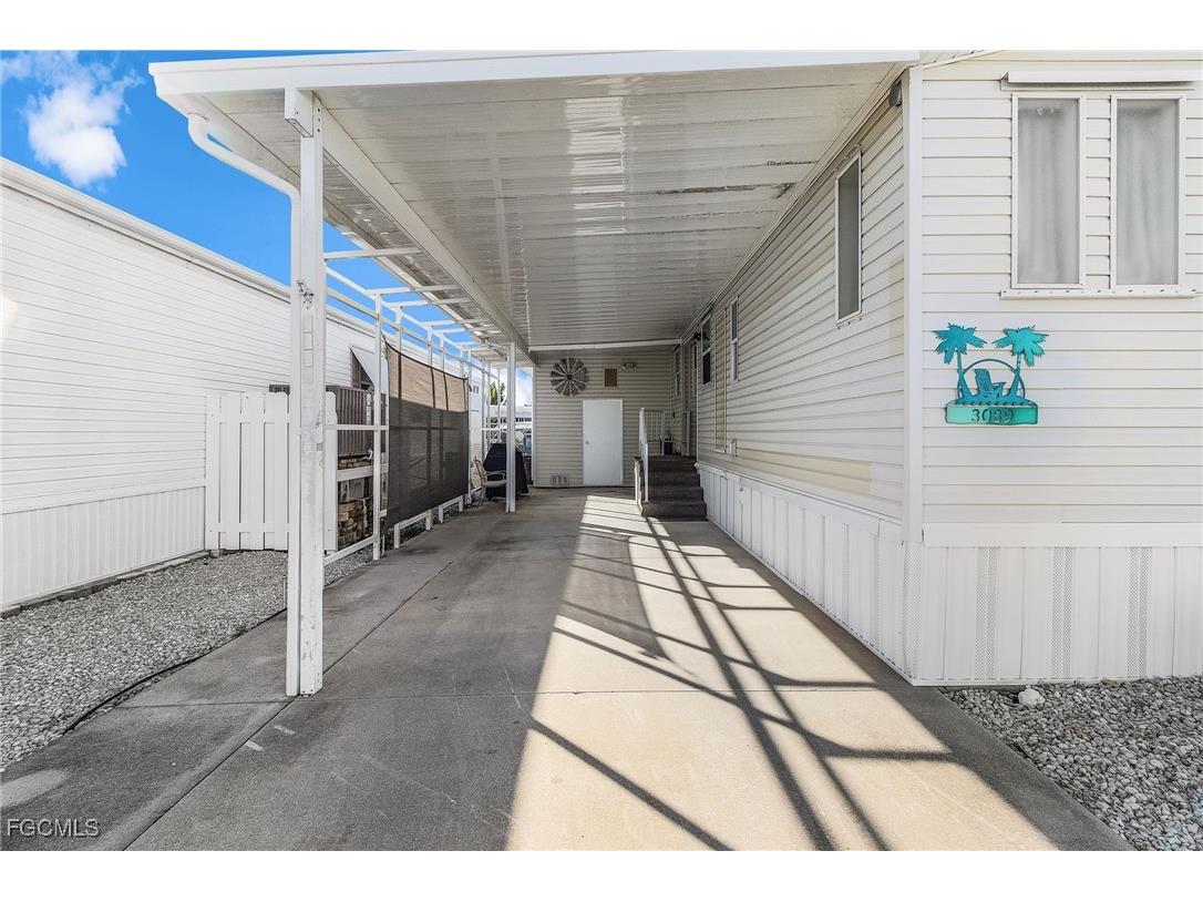 3089 Skipper Lane Saint James City FL 33956 2025012576 image7