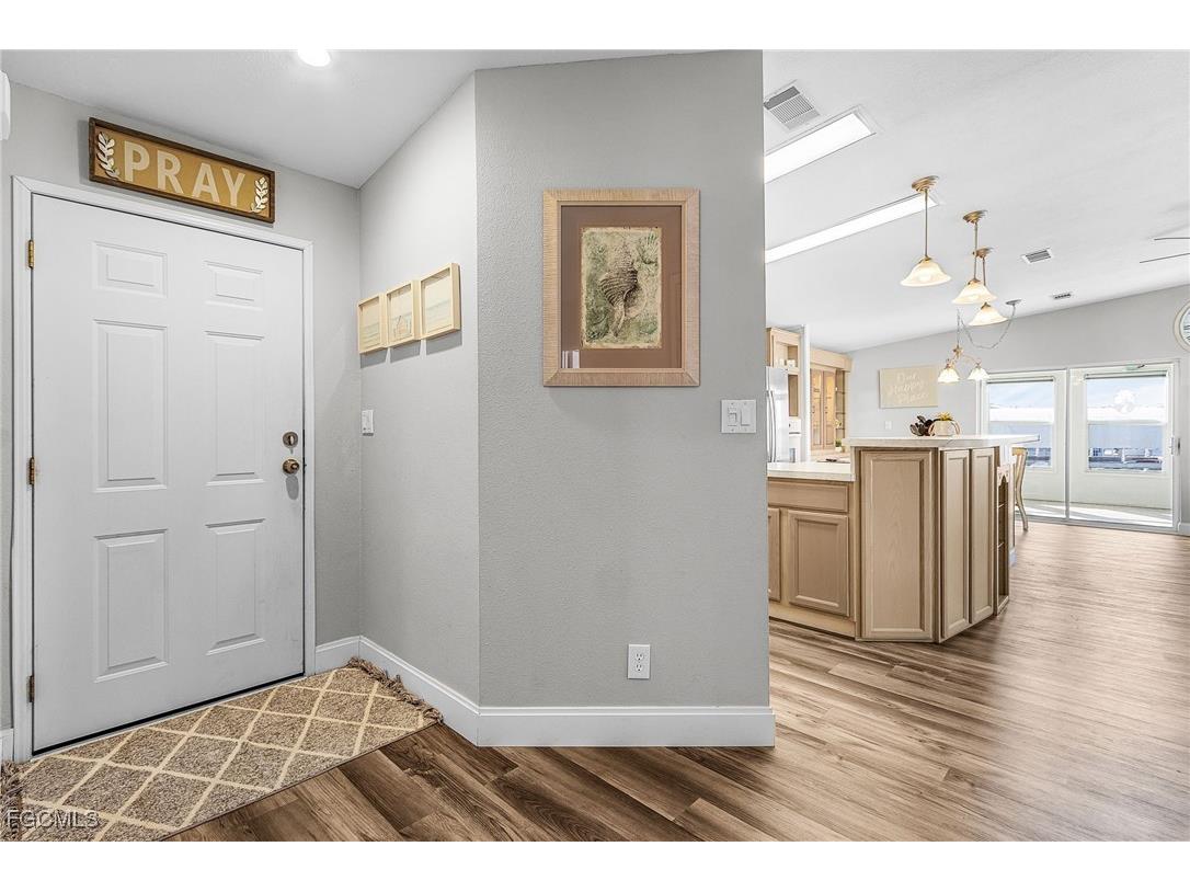 3089 Skipper Lane Saint James City FL 33956 2025012576 image9