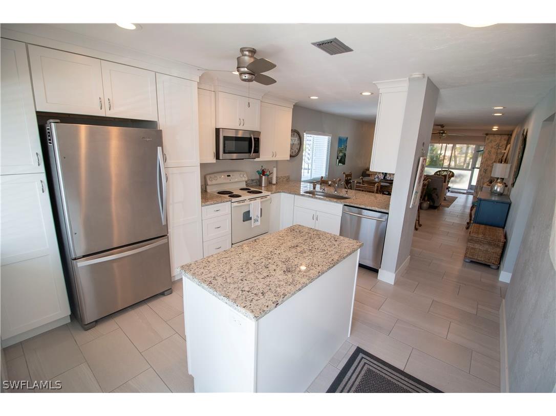 309 Cape Coral Parkway W #201 Cape Coral FL 33914 222066911 image1