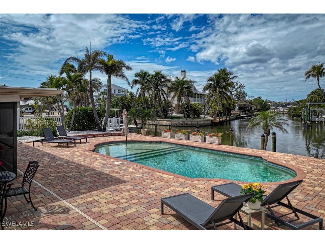 309 Madison Court Fort Myers Beach FL 33931 225024037 image9