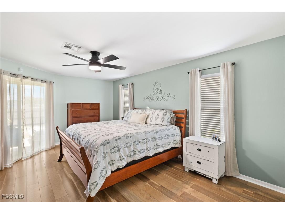 309 NE 30th Terrace Cape Coral FL 33909 2025018520 image17