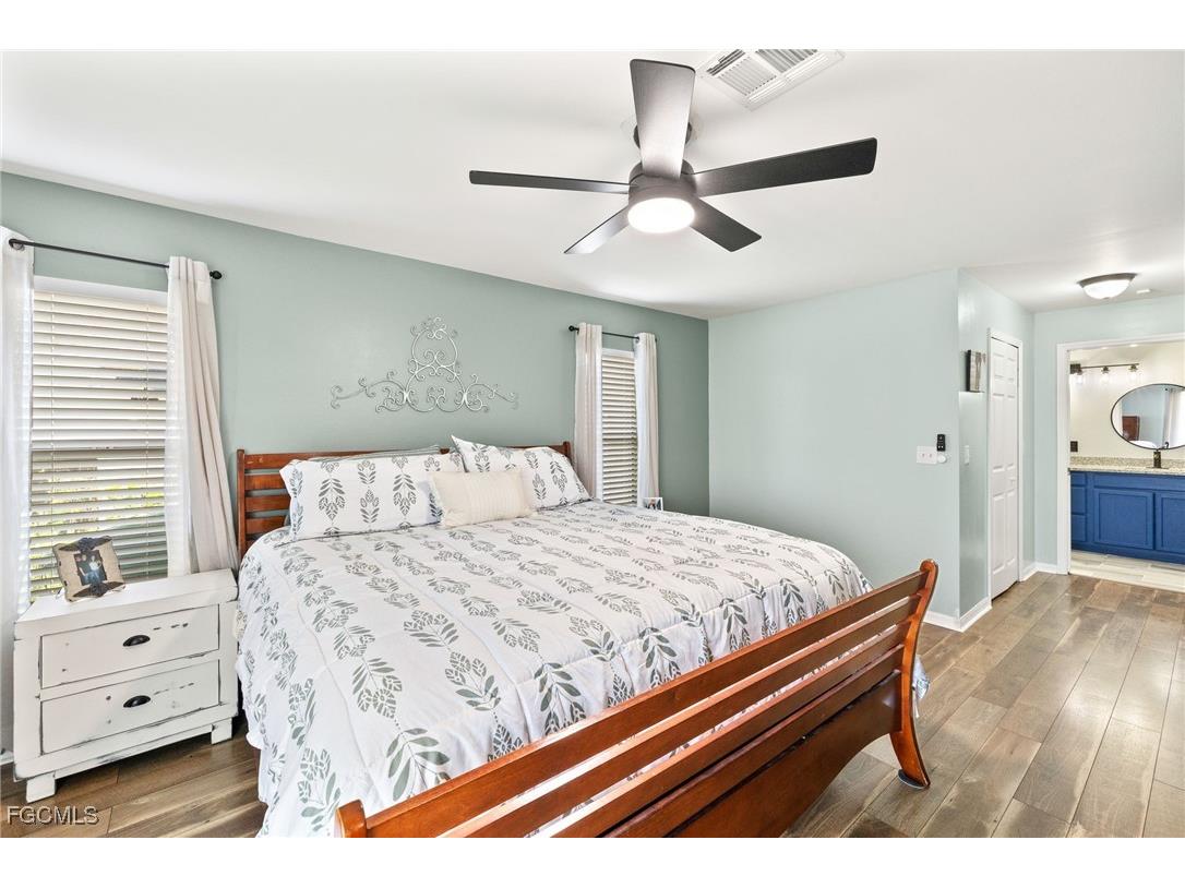 309 NE 30th Terrace Cape Coral FL 33909 2025018520 image18