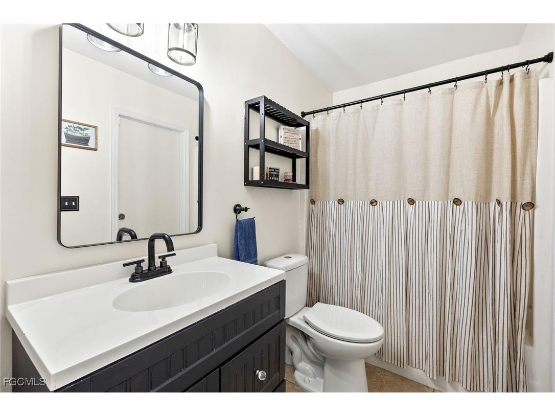 309 NE 30th Terrace Cape Coral FL 33909 2025018520 image24