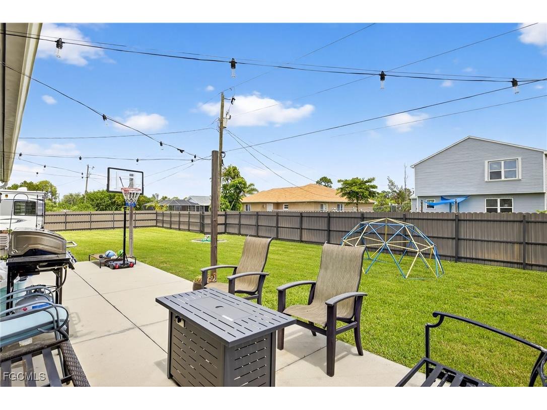 309 NE 30th Terrace Cape Coral FL 33909 2025018520 image27