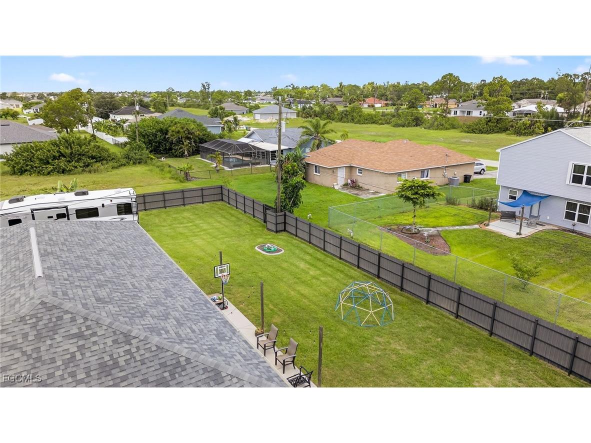 309 NE 30th Terrace Cape Coral FL 33909 2025018520 image29