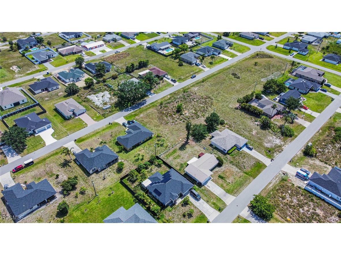 309 NW 4th Terrace Cape Coral FL 33993 2025003933 image2