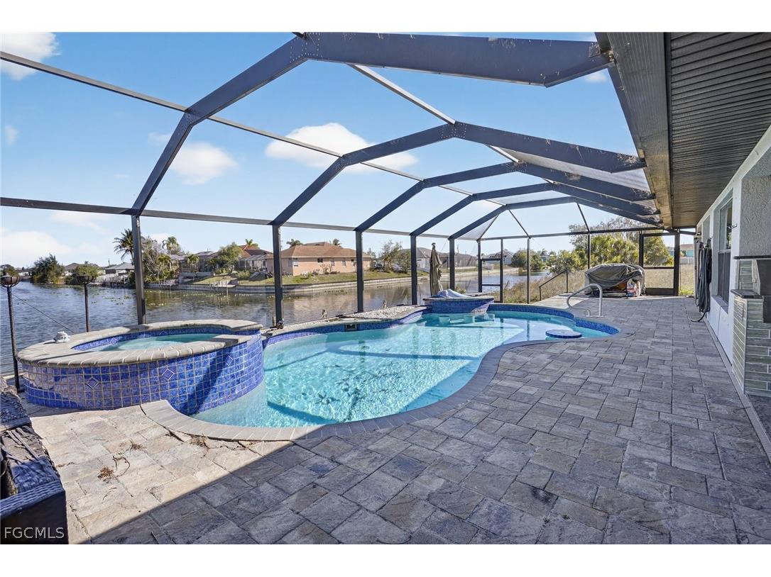 309 NW 5th Terrace Cape Coral FL 33993 2026005038 image7