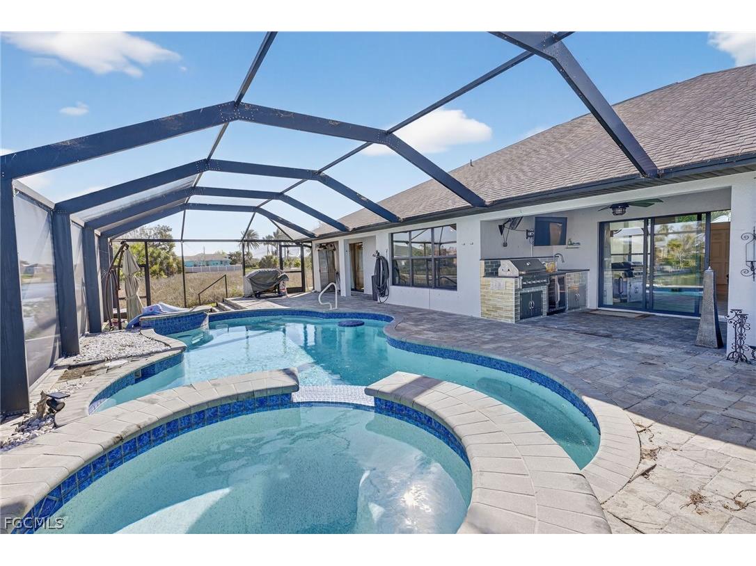 309 NW 5th Terrace Cape Coral FL 33993 2026005038 image8