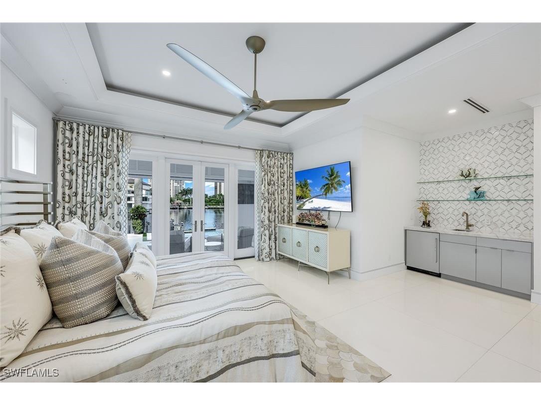 309 Neapolitan Way Naples FL 34103 225061003 image17