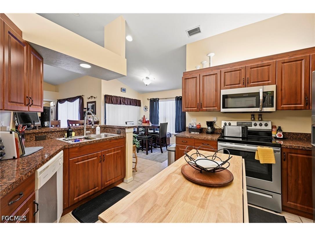 309 SE 18th Street Cape Coral FL 33990 2026014850 image12