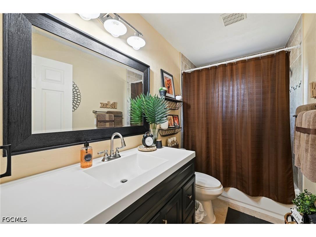 309 SE 18th Street Cape Coral FL 33990 2026014850 image18