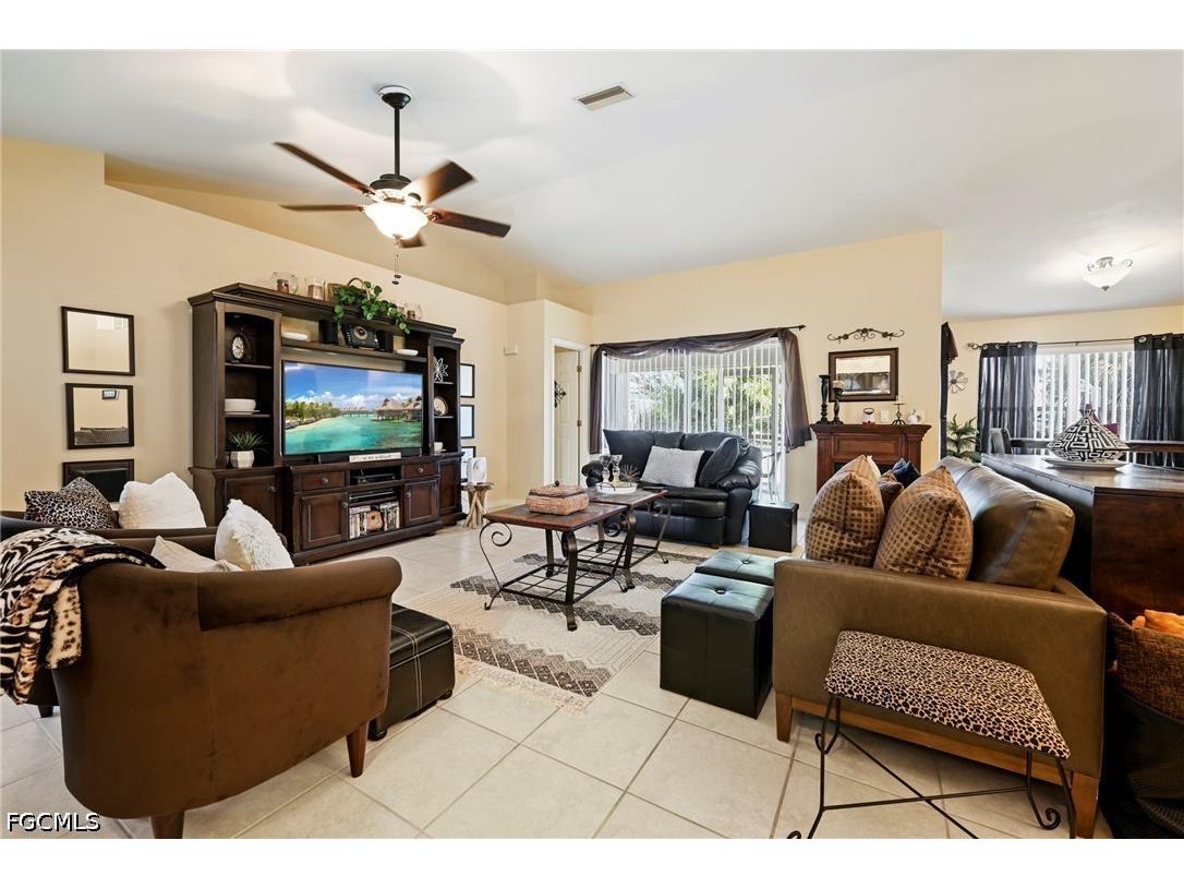 309 SE 18th Street Cape Coral FL 33990 2026014850 image6