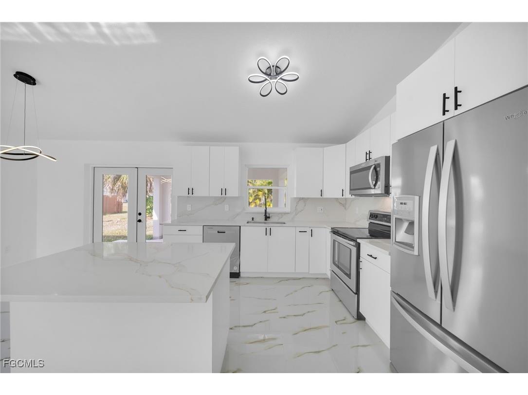 309 SE 8th Street Cape Coral FL 33990 2026002787 image7