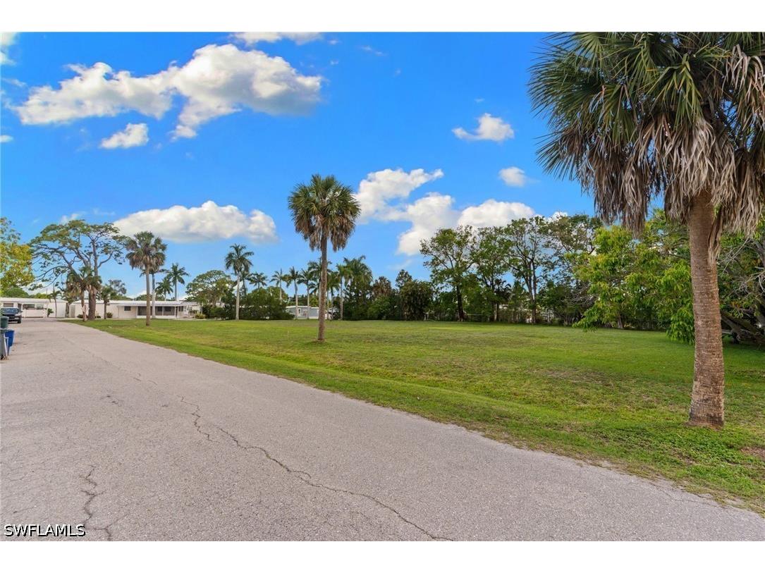3090 Pine Tree Drive Bonita Springs FL 34134 226020950 image9
