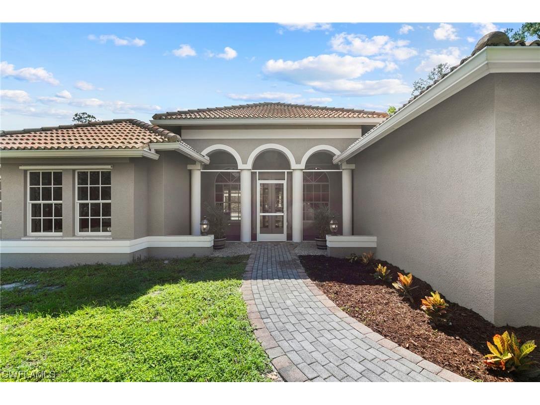 3092 4th Street NE Naples FL 34120 223042358 image1