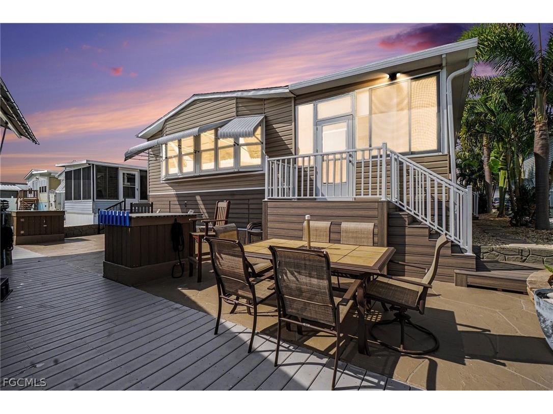 3094 Harpoon Lane Saint James City FL 33956 2026011347 image1