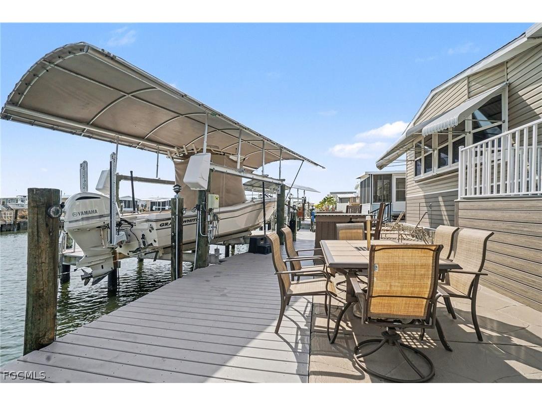 3094 Harpoon Lane Saint James City FL 33956 2026011347 image25