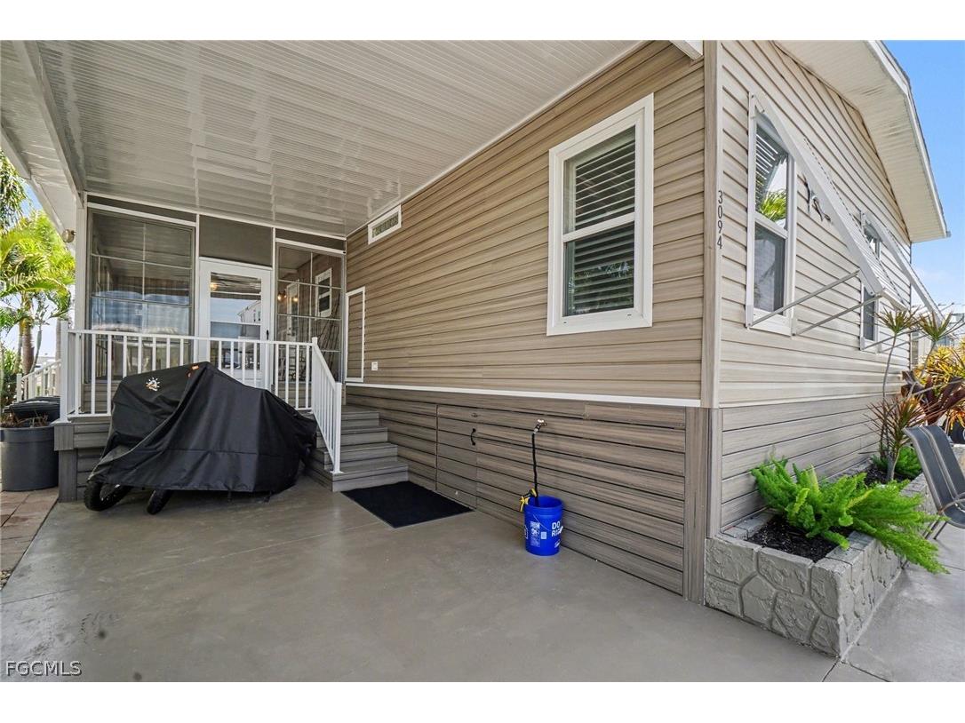 3094 Harpoon Lane Saint James City FL 33956 2026011347 image5