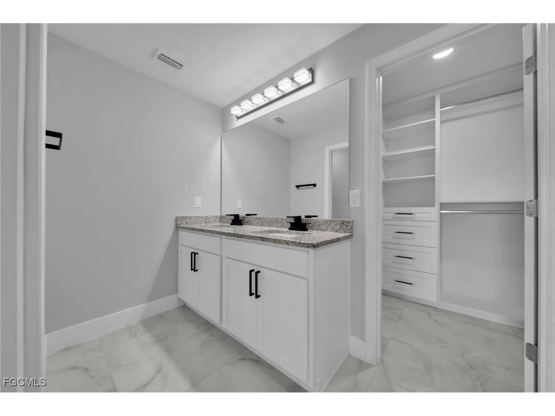 3095 NW 4th Place Cape Coral FL 33993 2025013141 image25