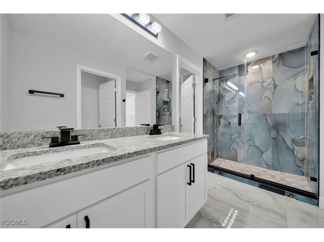 3095 NW 4th Place Cape Coral FL 33993 2025013141 image26