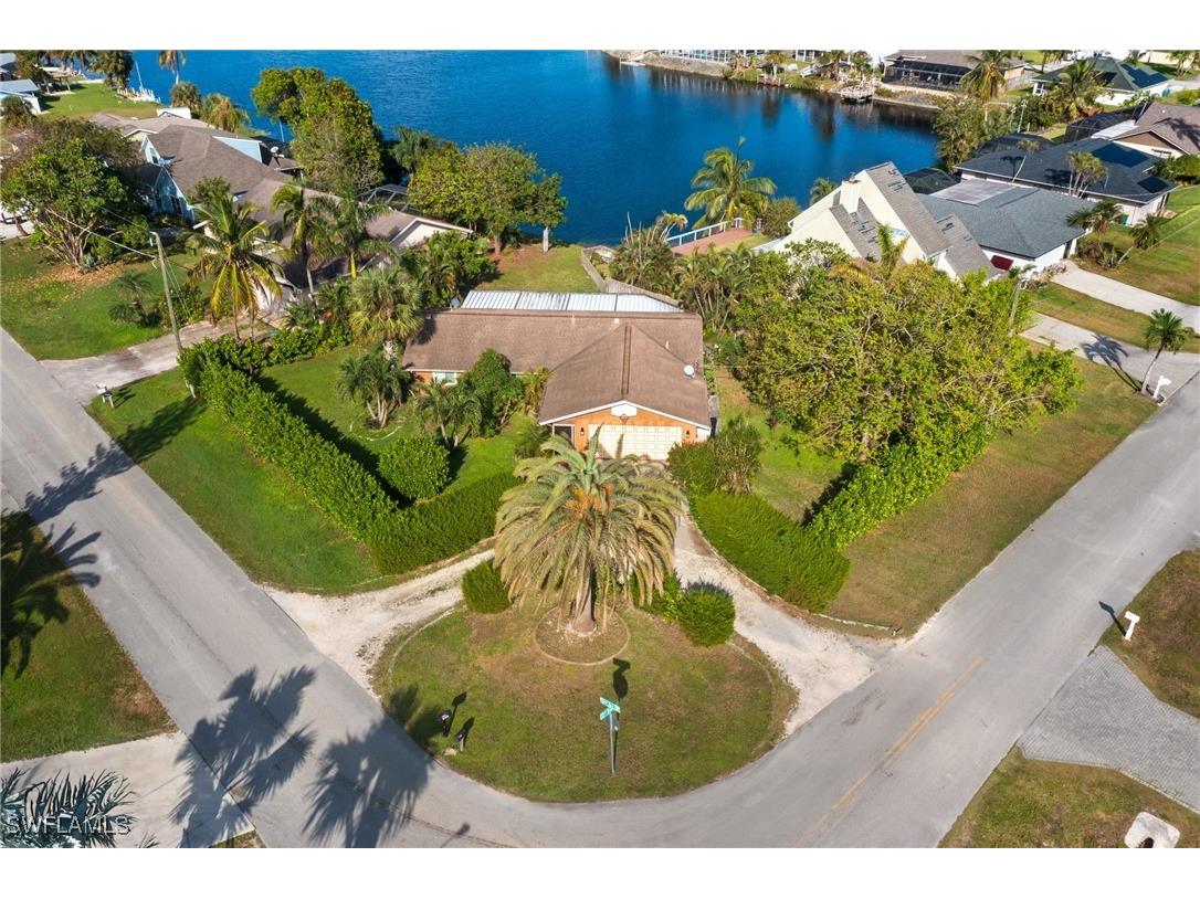 3096 52nd Street SW Naples FL 34116 224092161 image1