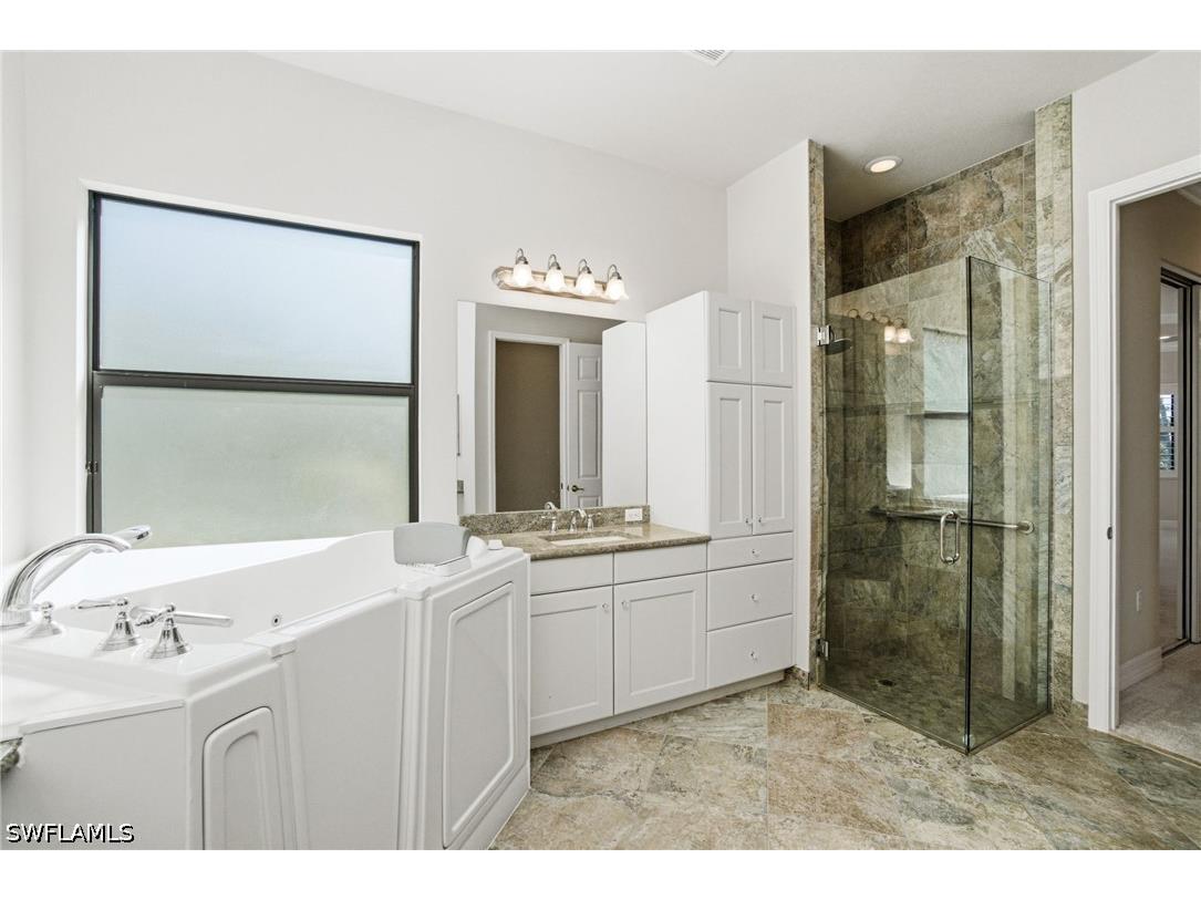 3098 Hudson Terrace Naples FL 34119 226016468 image7