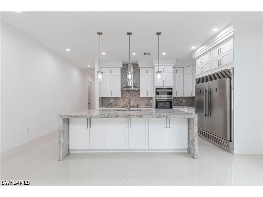 3098 Pine Tree Drive Naples FL 34112 226020037 image2
