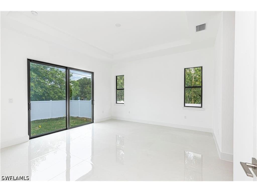 3098 Pine Tree Drive Naples FL 34112 226020037 image9