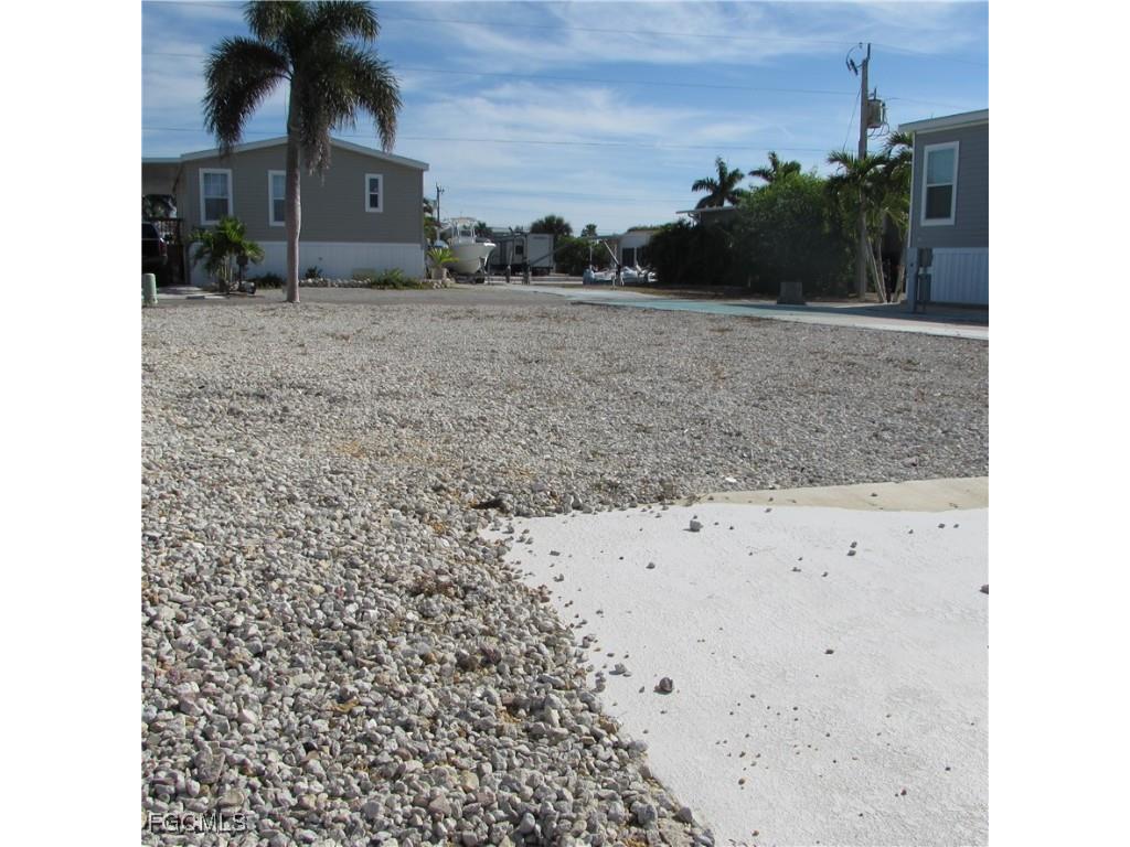 3099 Binnacle Lane Saint James City FL 33956 2025024469 image12