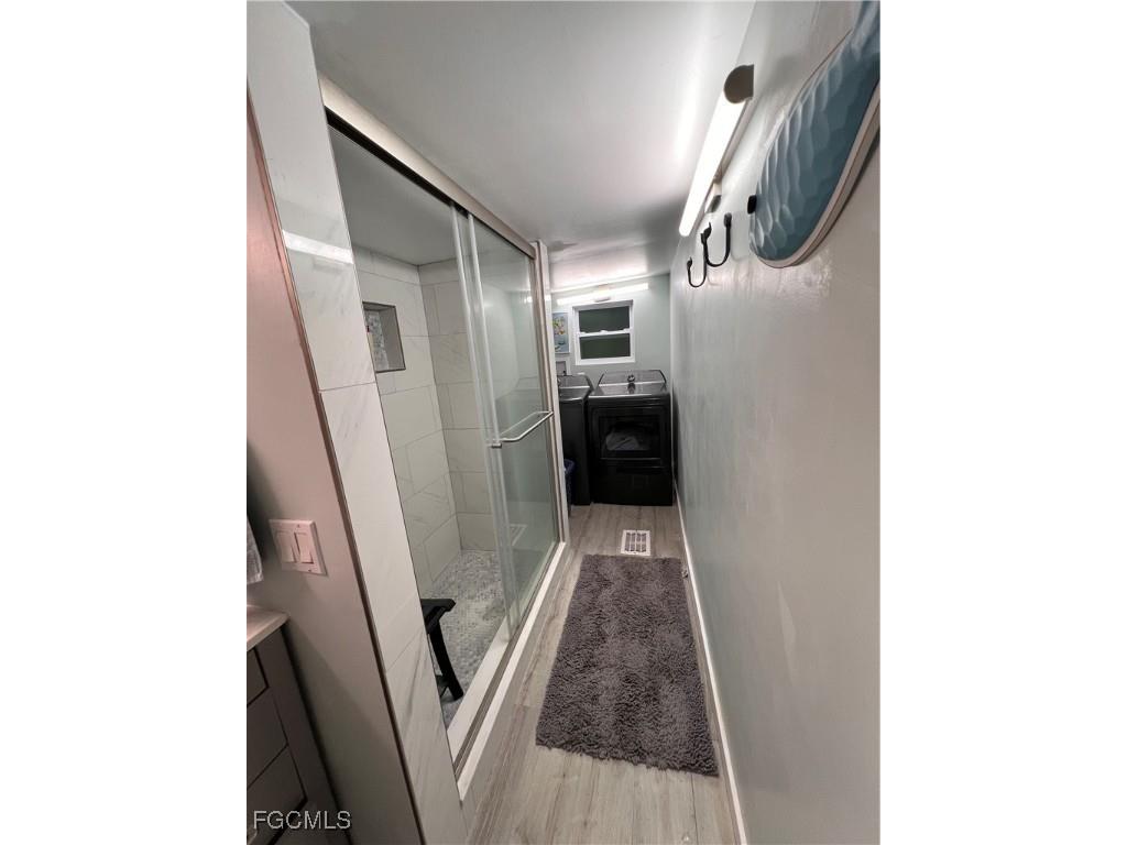 31 Channel Lane Fort Myers FL 33905 2025006410 image13