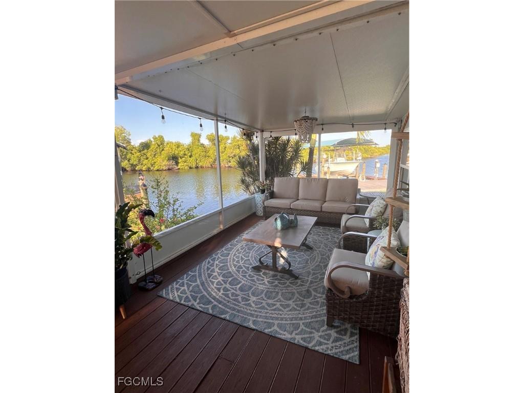 31 Channel Lane Fort Myers FL 33905 2025006410 image15