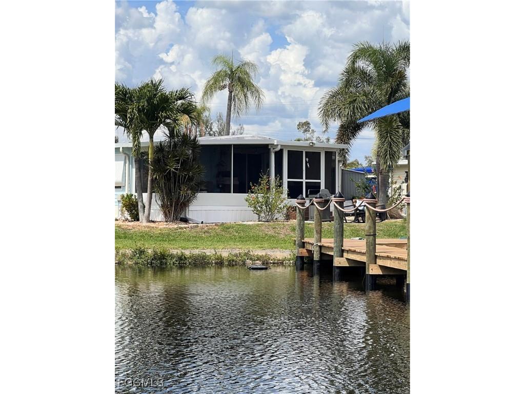 31 Channel Lane Fort Myers FL 33905 2025006410 image17
