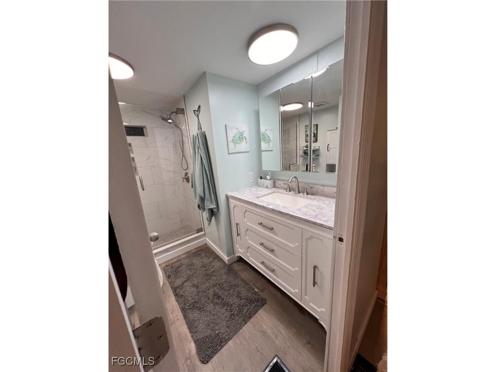 31 Channel Lane Fort Myers FL 33905 2025006410 image8