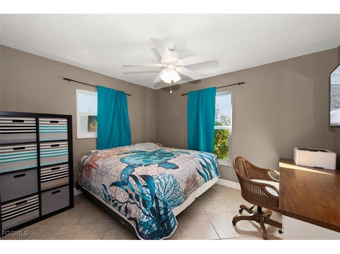 31 NE 10th Avenue Cape Coral FL 33909 2025014367 image13