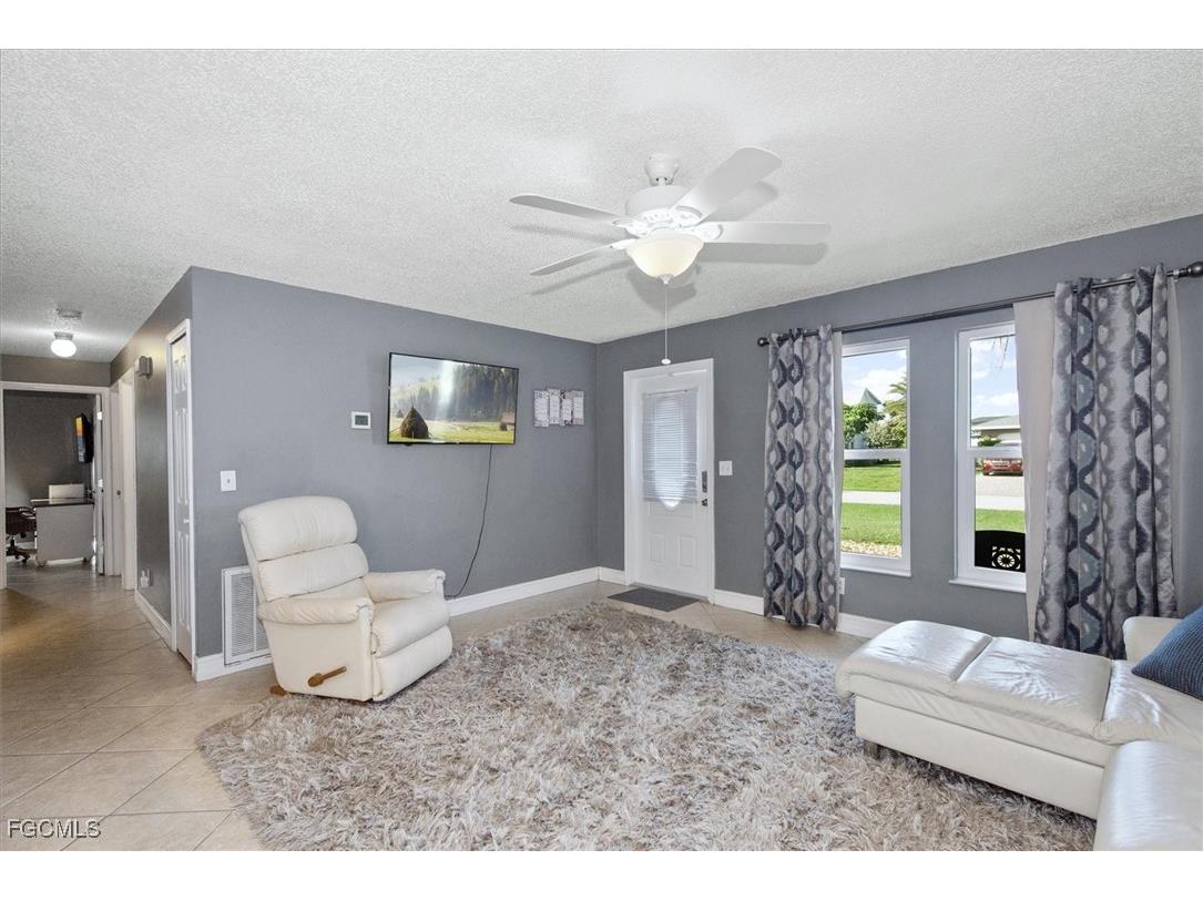 31 NE 10th Avenue Cape Coral FL 33909 2025014367 image6