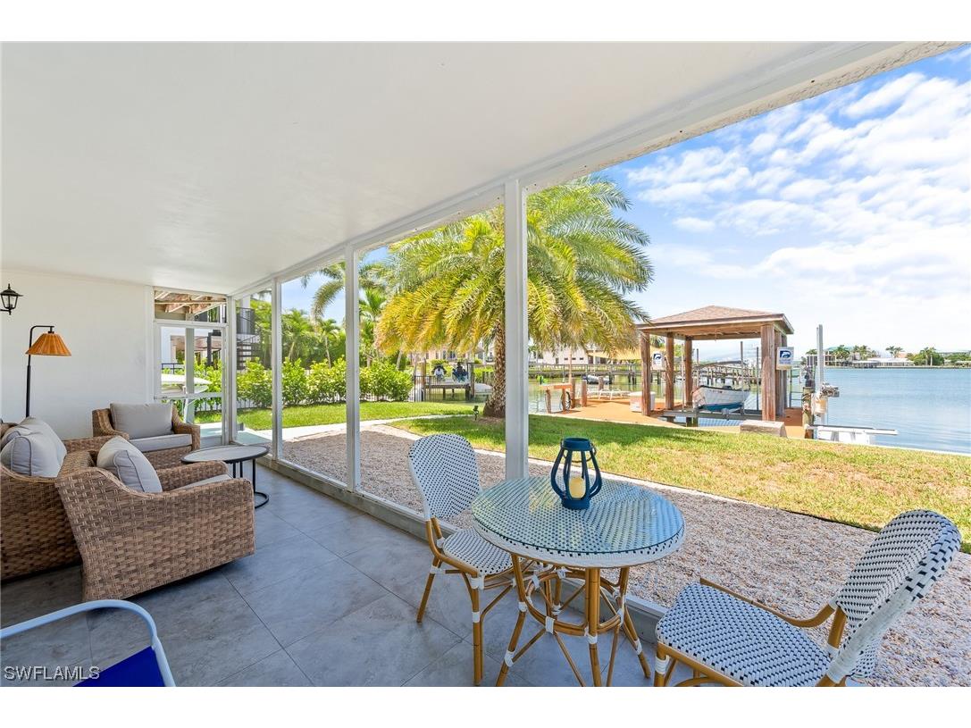 31 Pelican Street Naples FL 34113 223059180 image1