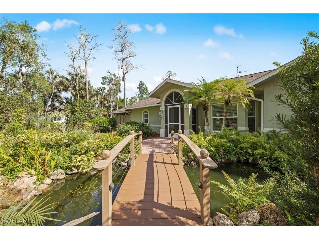 310 7th Street NW Naples FL 34120 223007745 image1