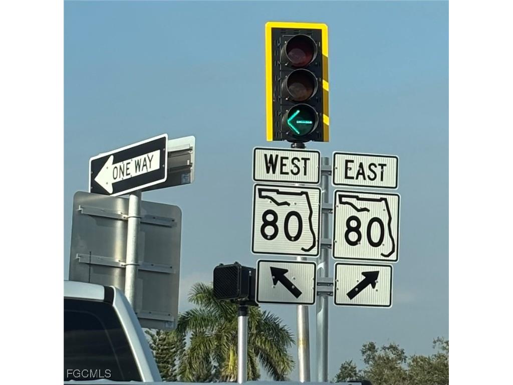 310 Georgia Avenue Fort Myers FL 33905 2025005143 image2