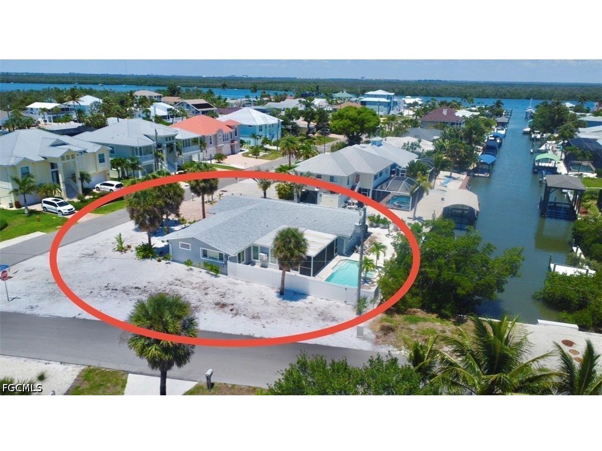 310 Madison Court Fort Myers Beach FL 33931 2026019536 image1