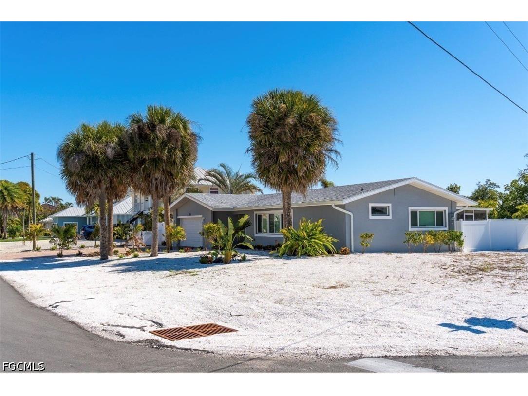 310 Madison Court Fort Myers Beach FL 33931 2026019536 image8