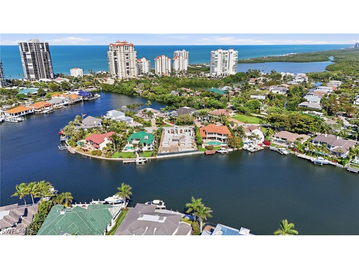 310 Pirates Bight Naples FL 34103 226009346 image11