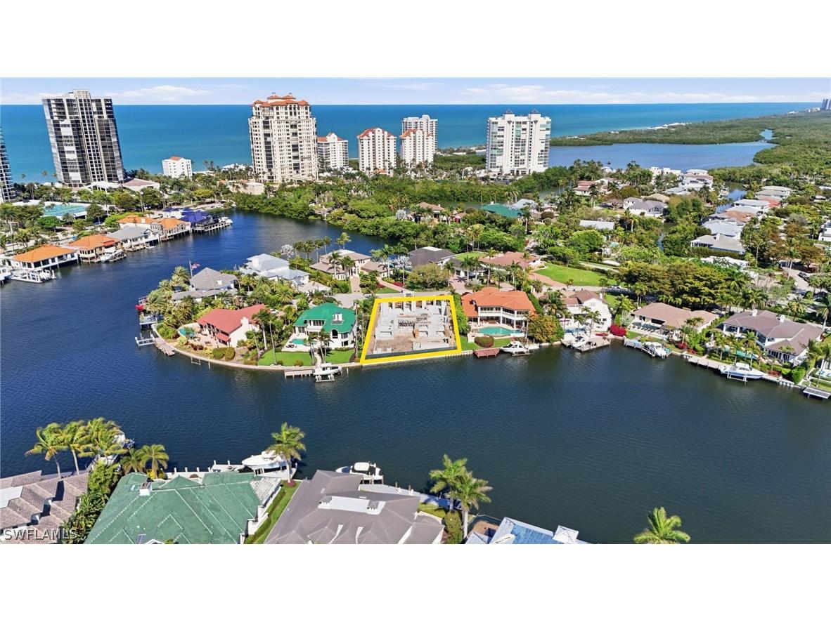 310 Pirates Bight Naples FL 34103 226009346 image12