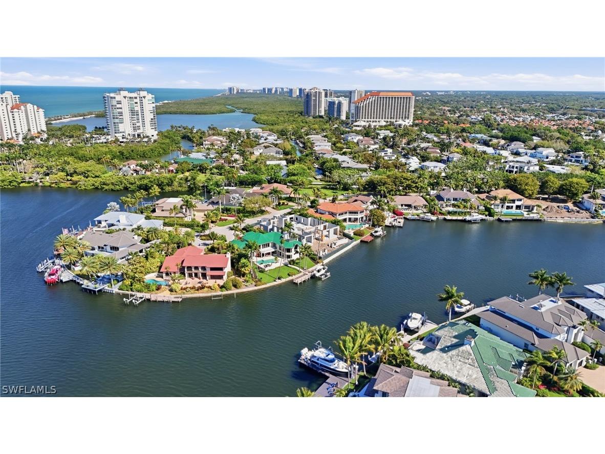 310 Pirates Bight Naples FL 34103 226009346 image13