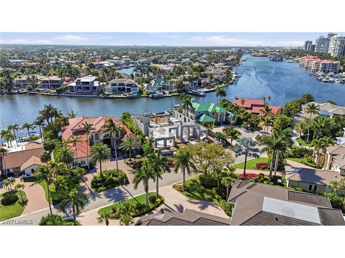 310 Pirates Bight Naples FL 34103 226009346 image4