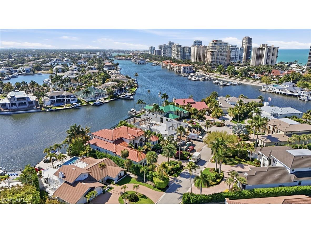 310 Pirates Bight Naples FL 34103 226009346 image5