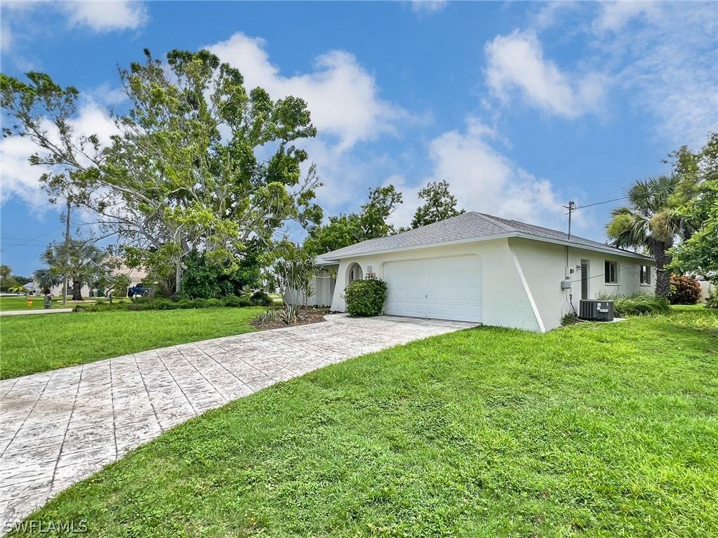 310 SE 33rd Terrace Cape Coral FL 33904 224062388 image1