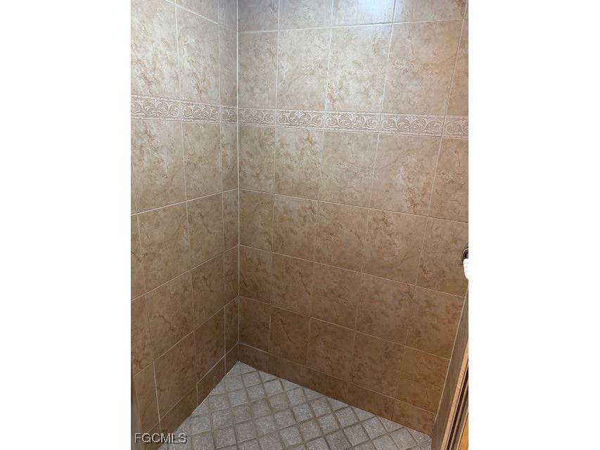 310 SW 24th Avenue Cape Coral FL 33991 2025009667 image10