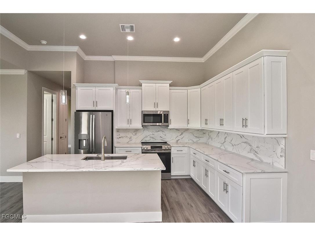 310 SW 26th Avenue Cape Coral FL 33991 2025011212 image16